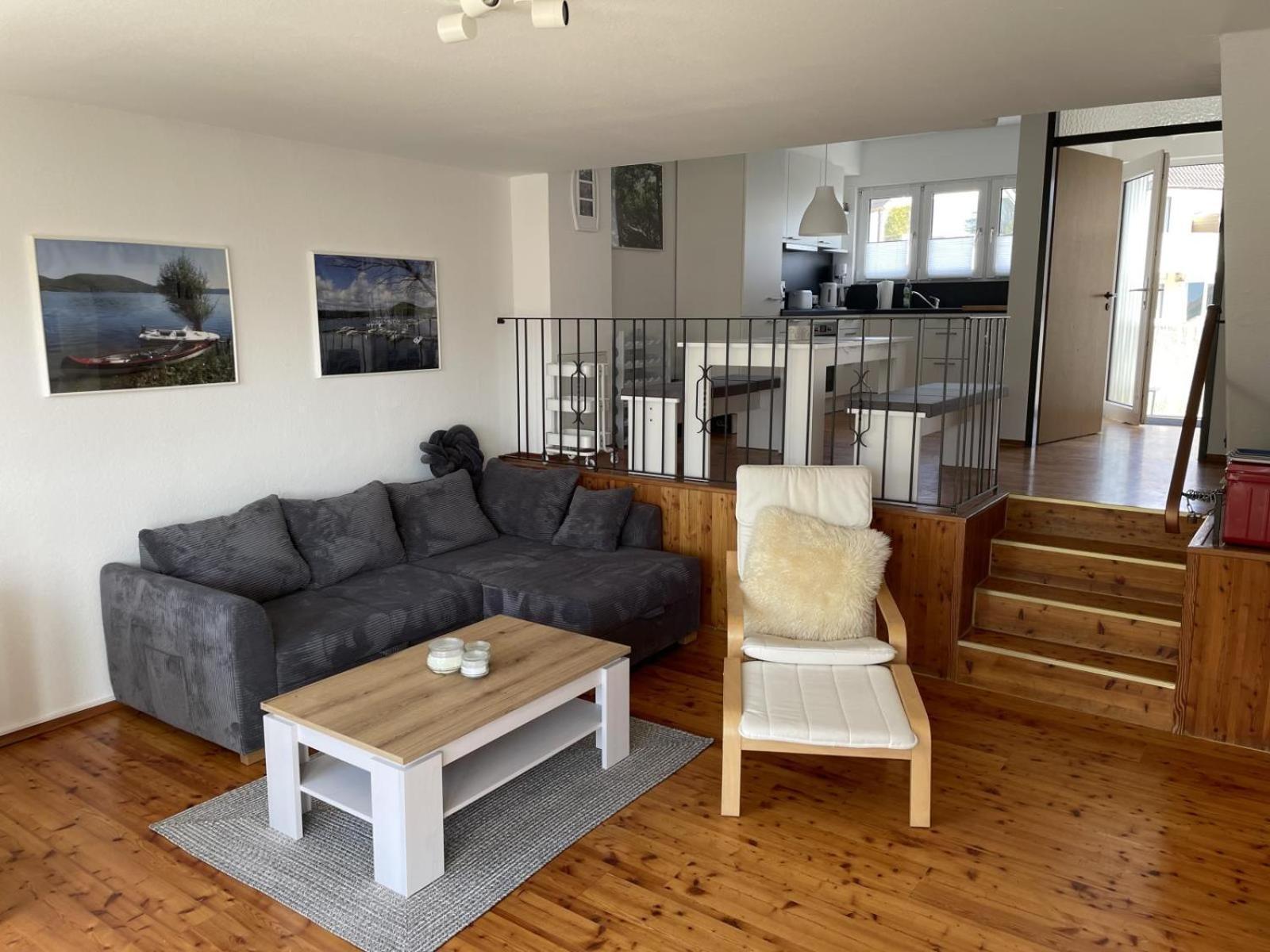 Gemutliche 93M2Fewo Mit 2 Schlafzimmern Und Seitlichem Seeblick Vom Balkon Scheid  Ngoại thất bức ảnh